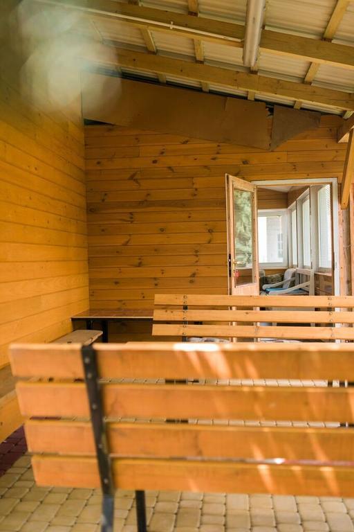 Zamsowka Villa Guciow Екстериор снимка